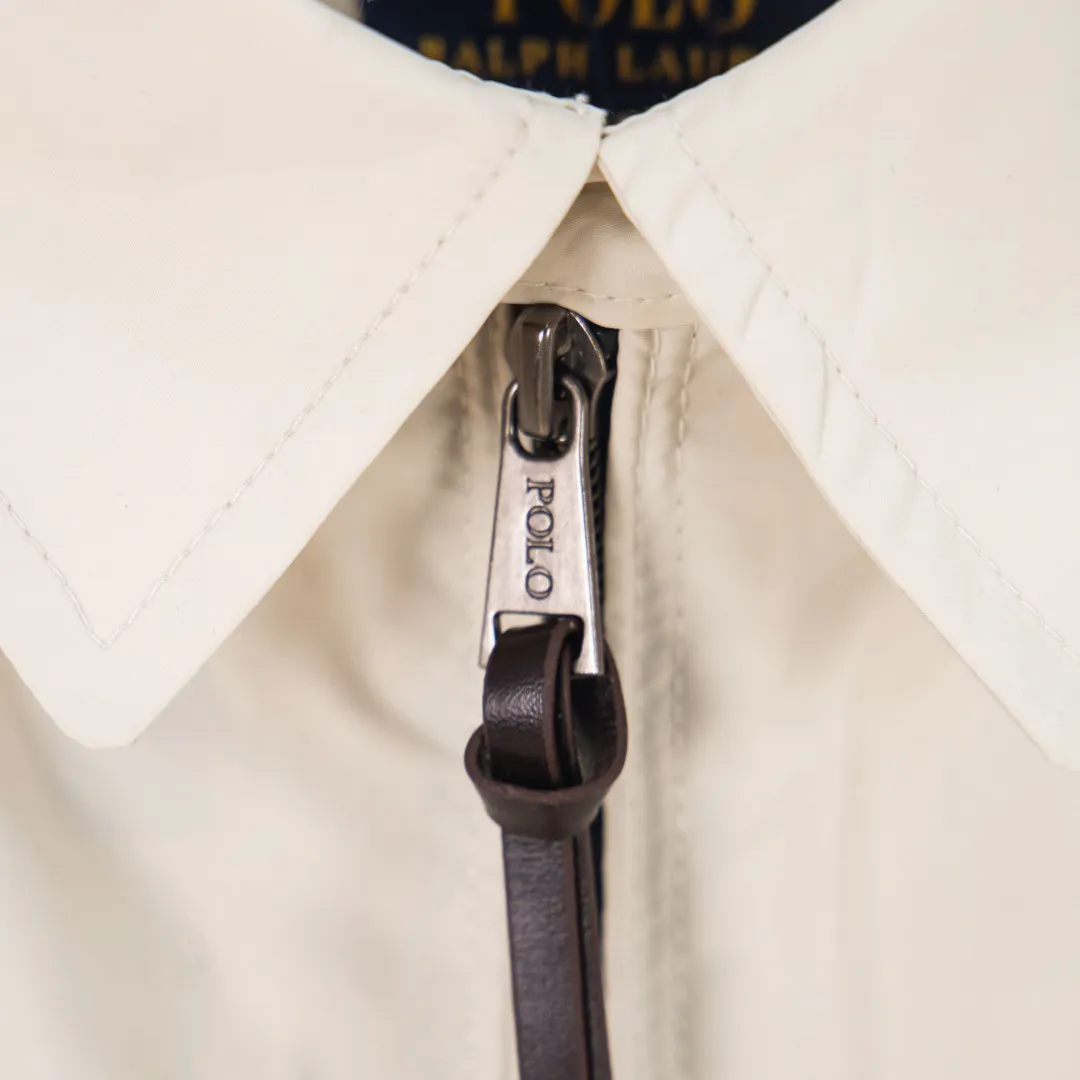 P360 zp version [exclusive supply] - Ralph Lauren/Ralph Lauren SS25 new double-layer windproof and water-repellent classic old cadre style light casual jacket - double-layer design, same color inside and outside S237 high-density micro-water-repellent craft fabric (100% T) ✅ | - Custom-woven double-layer rabbit velvet stitched thread, non-market misprinted mercerized cotton ✅ - Customized two-color webbing strip on the back collar, with zipper side pockets inside ✅ - POLO brand zipper, genuine leather zipper piece, dark and light two-color buttons ✅ - RL25SS new jacket fabric is made of lightweight polyester fiber, windproof and waterproof, more lightweight, suitable for travel or daily outdoor sports, simple line design and wide and neat tailoring, unisex style for both men and women, good for commuting, classic and durable, Color: Black, Gray White, Light Card Size: S M L XL Number: WW10740